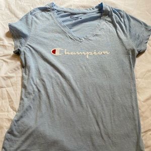 Champion V-Neck tee